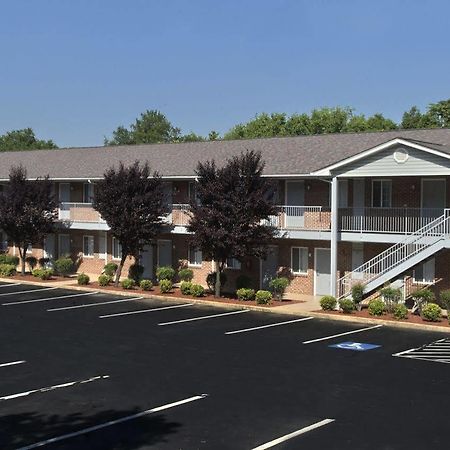 Affordable Corporate Suites Of Lynchburg Dış mekan fotoğraf
