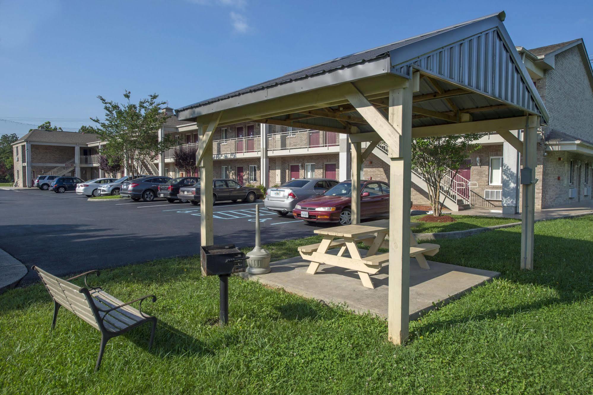 Affordable Corporate Suites Of Lynchburg Dış mekan fotoğraf